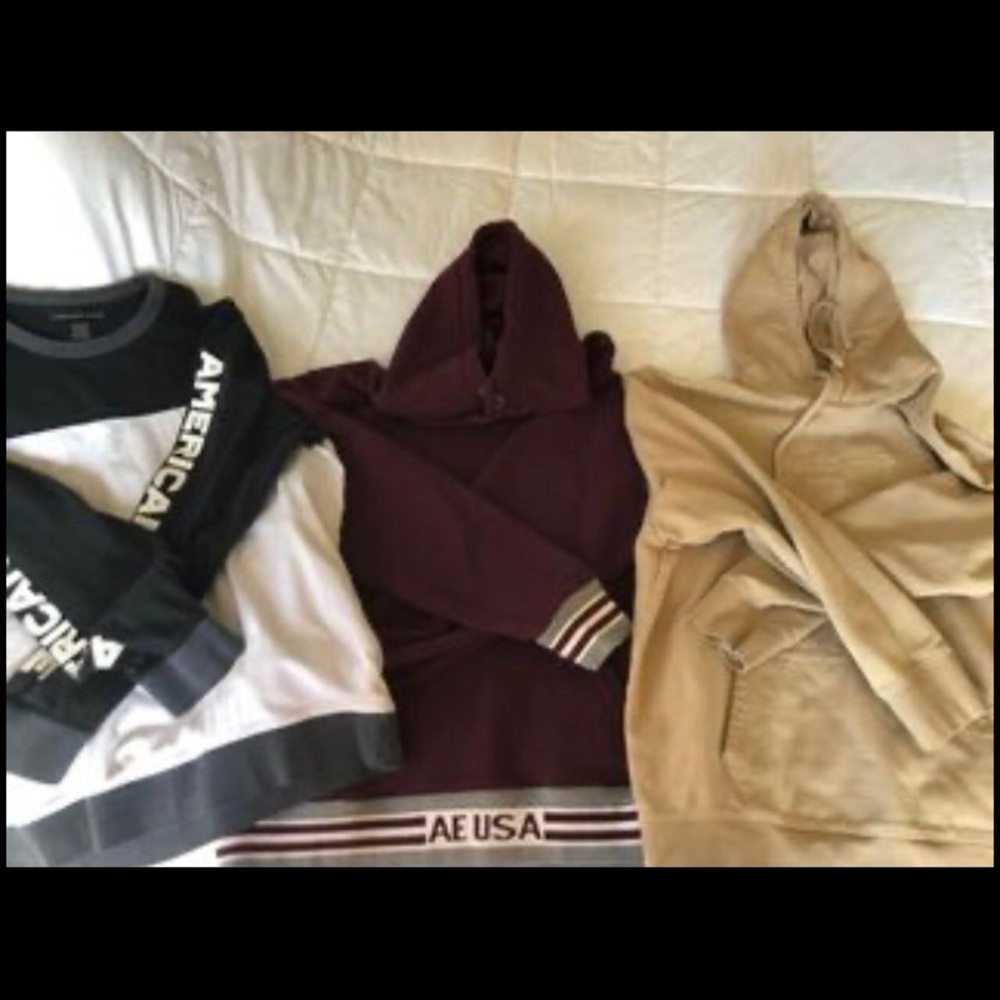 Lot of mens American eagle hoodie/ sweatshirts. All size xxl.